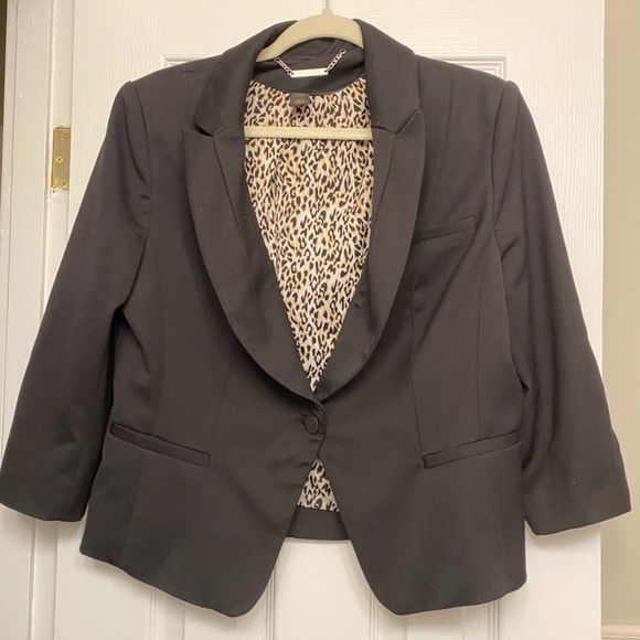White House Black Market Jackets & Blazers - Black blazer with quarter sleeves